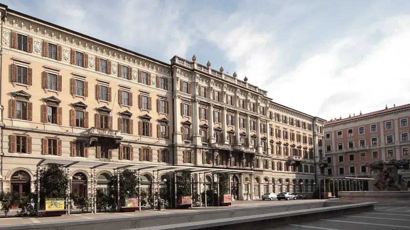 Palazzo delle Ferrovie Image