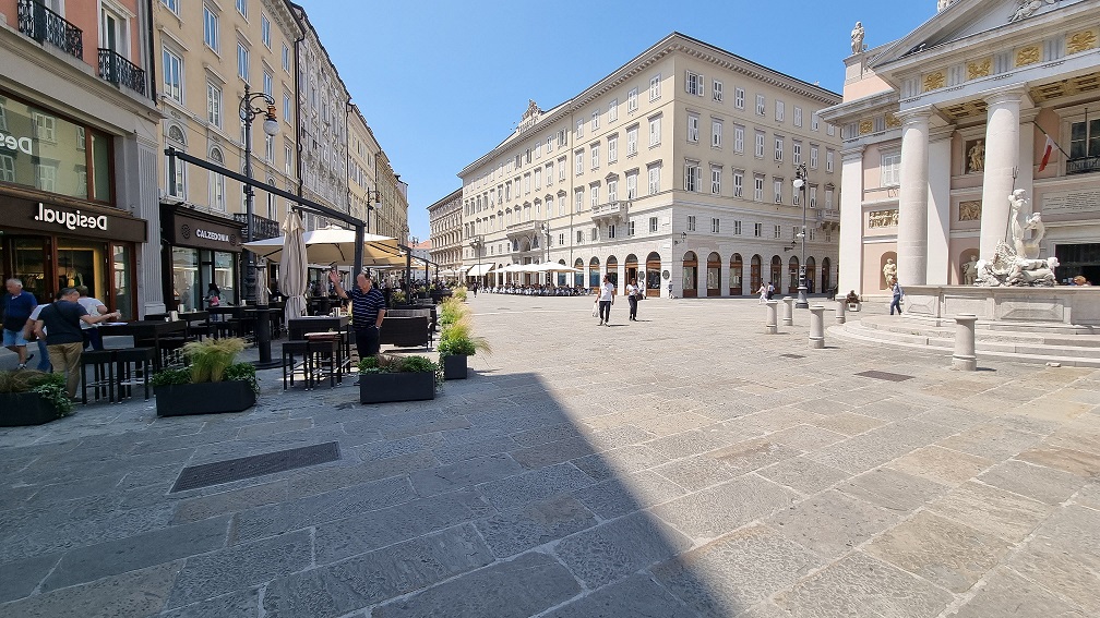 Piazza della Borsa Image