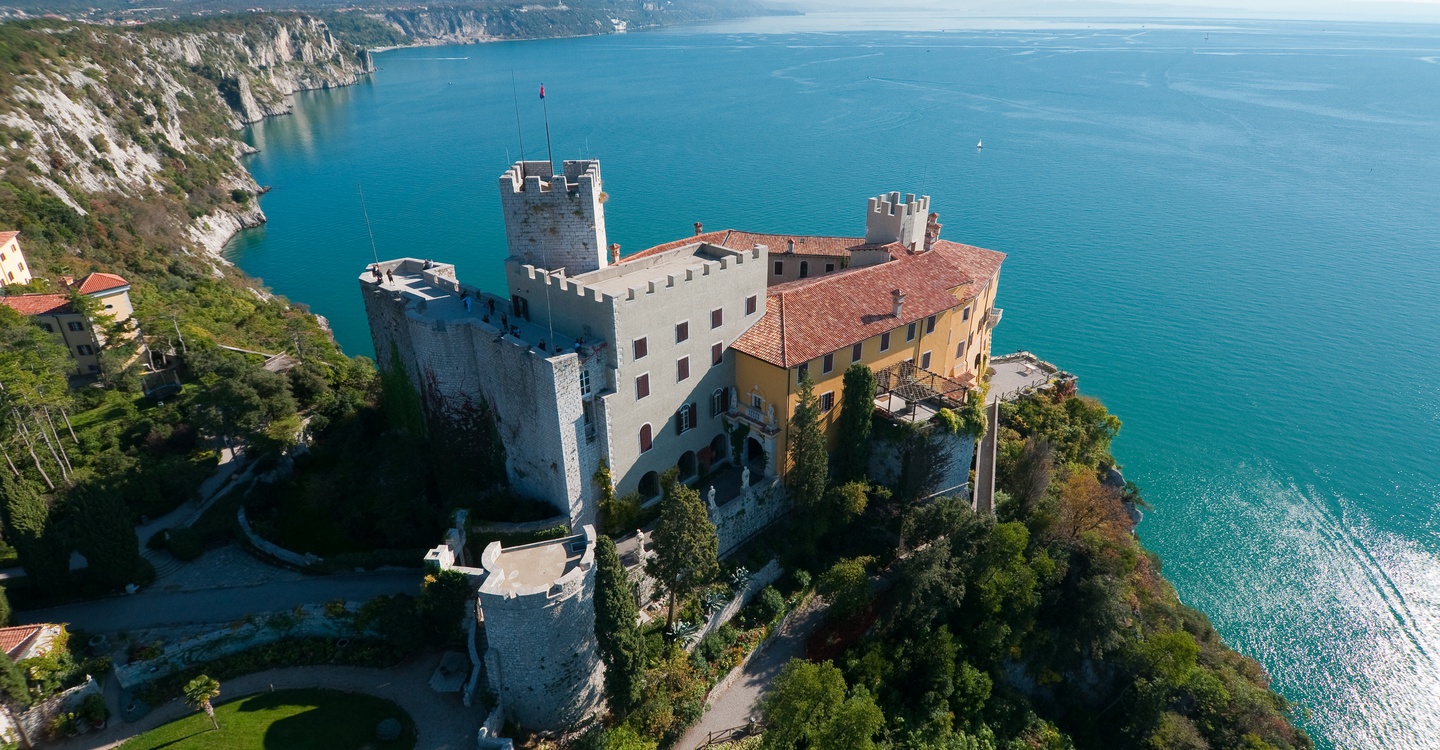 Il castello di Duino Image